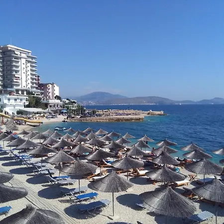 Amelia - Pet Friendly *