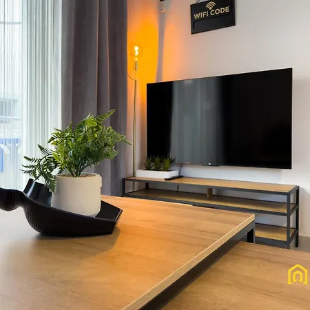 Amelia - Pet Friendly *