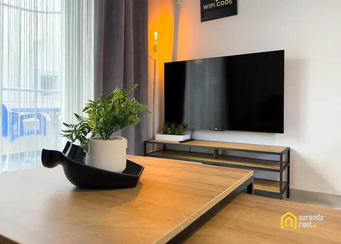 Amelia - Pet Friendly *