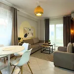 Amelia - Pet Friendly *